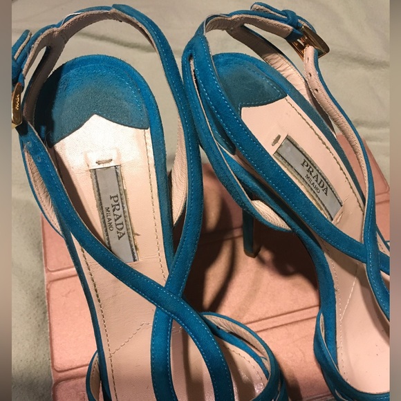 Prada Beautiful Platform High Heels Euro Size 38 / US 7.5 - Picture 4 of 16